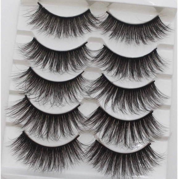 Lashes - Picture 3 of 4